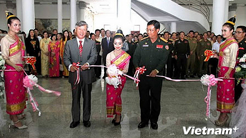 Kỷ niệm 65 năm truyền thống quân tình nguyện Việt Nam tại Lào