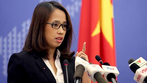 Việt Nam yêu cầu Trung Quốc chấm dứt hoạt động cải tạo ở Trường Sa