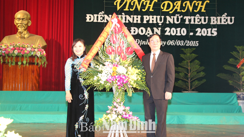 Hội Liên hiệp Phụ nữ tỉnh vinh danh phụ nữ tiêu biểu giai đoạn 2010-2015