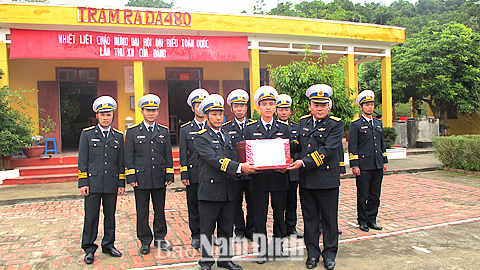 Tác nghiệp ở tuyến đảo Đông Bắc