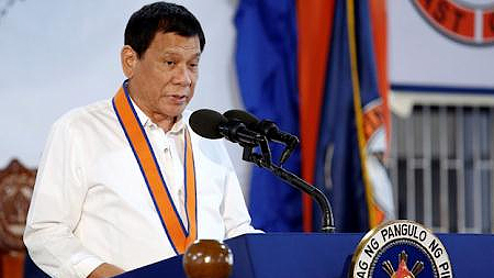 Tổng thống Phi-li-pin thăm Trung Quốc