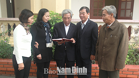 Cựu Thanh niên xung phong huyện Nghĩa Hưng thi đua làm theo lời Bác