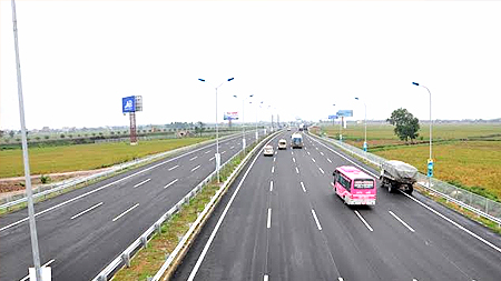 Thực hiện công nghiệp hoá, hiện đại hoá (1997-2000) - Kỳ 15