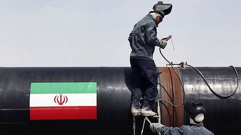 Iran triển khai dự án sản xuất xăng dầu chiến lược