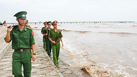 Tập trung lãnh đạo đẩy mạnh công nghiệp hoá, hiện đại hoá trong những năm đầu thế kỷ XXI (2001-2005) - Kỳ 14