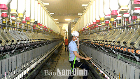 Tập trung lãnh đạo đẩy mạnh công nghiệp hoá, hiện đại hoá trong những năm đầu thế kỷ XXI (2001-2005) - Kỳ 20