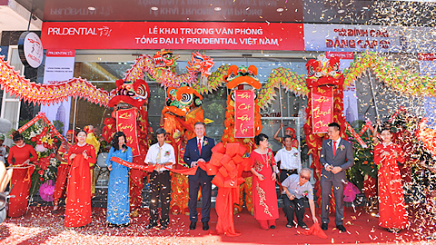 Prudential khai trương văn phòng giao dịch Nghĩa Hưng