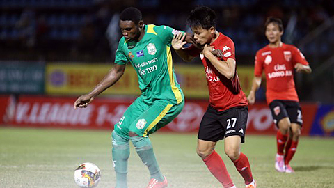 Cuộc đua đến ngôi Vua phá lưới V-League 2017 - Hấp dẫn còn ở phía trước