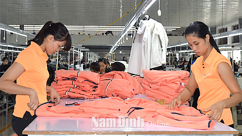 Đẩy mạnh thực hiện pháp luật về lao động trong doanh nghiệp