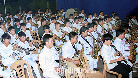 Những "nghệ sĩ" nhạc kèn ở giáo xứ Trại Đáy