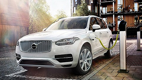 Hà Lan phát minh xe ô tô điện vừa chạy vừa sạc