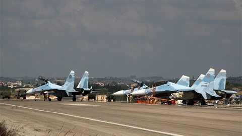 Syria sơ tán máy bay sang căn cứ Nga trước nguy cơ bị Mỹ không kích