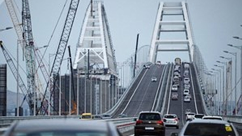 Nga chỉ trích việc báo Mỹ "xúi" U-crai-na đánh sập cầu Crưm