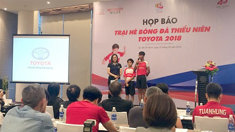Khởi động Trại hè bóng đá thiếu niên Toyota 2018