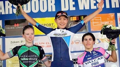 Vô địch Dwars door de Westhoek: Nguyễn Thị Thật làm rạng danh xe đạp Việt Nam