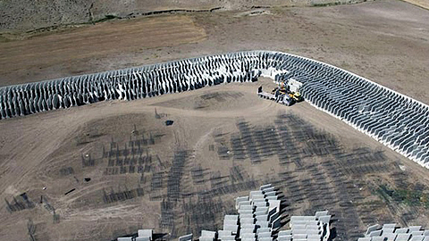 Thổ Nhĩ Kỳ xây tường biên giới với Xi-ri