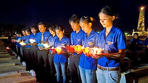 Tổ chức các hoạt động "Tuổi trẻ tri ân các anh hùng liệt sĩ" trên cả nước