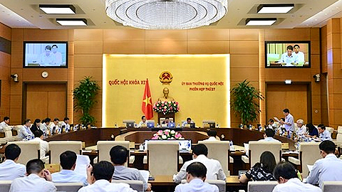Uỷ ban Thường vụ Quốc hội cho ý kiến vào các báo cáo về tài chính - ngân sách