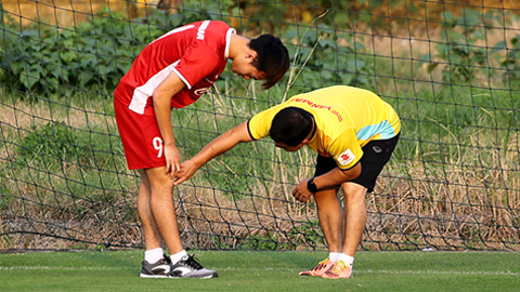 Văn Toàn sớm trở lại, Philippines chỉ còn 18 cầu thủ