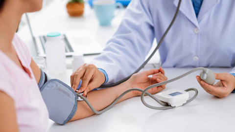 Cách sơ cứu người tăng huyết áp