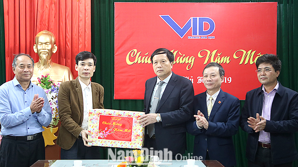 Lãnh đạo tỉnh thăm, chúc Tết doanh nghiệp