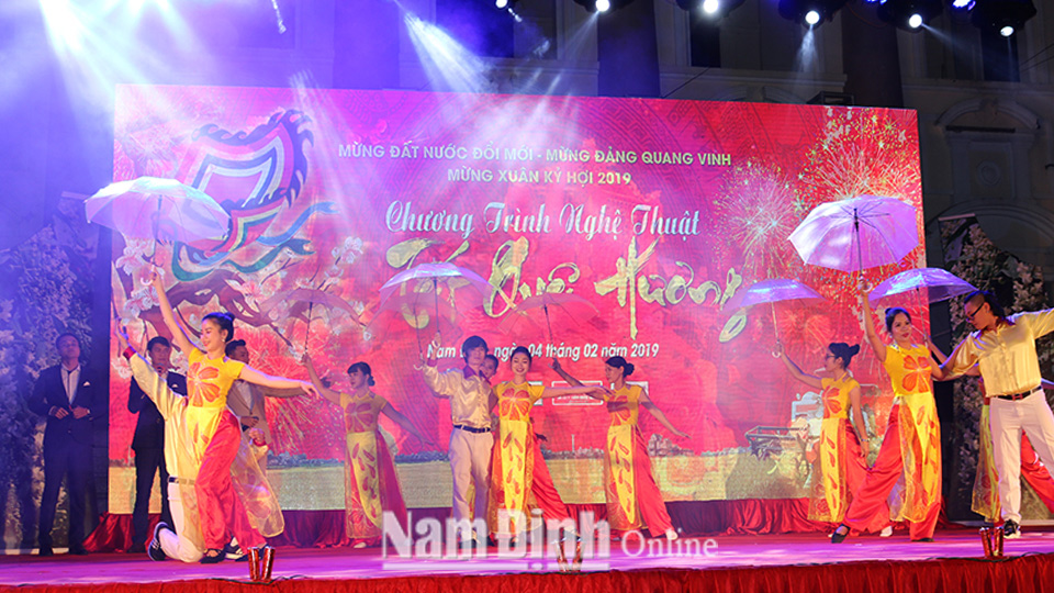 Chương trình nghệ thuật "Tết quê hương 2019"