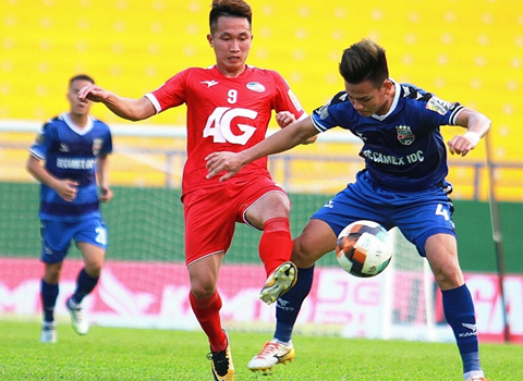 B.Bình Dương vượt lên vị trí thứ tư