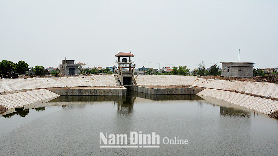 Đảm bảo an toàn cho hoạt động sản xuất trên biển trong mùa mưa bão