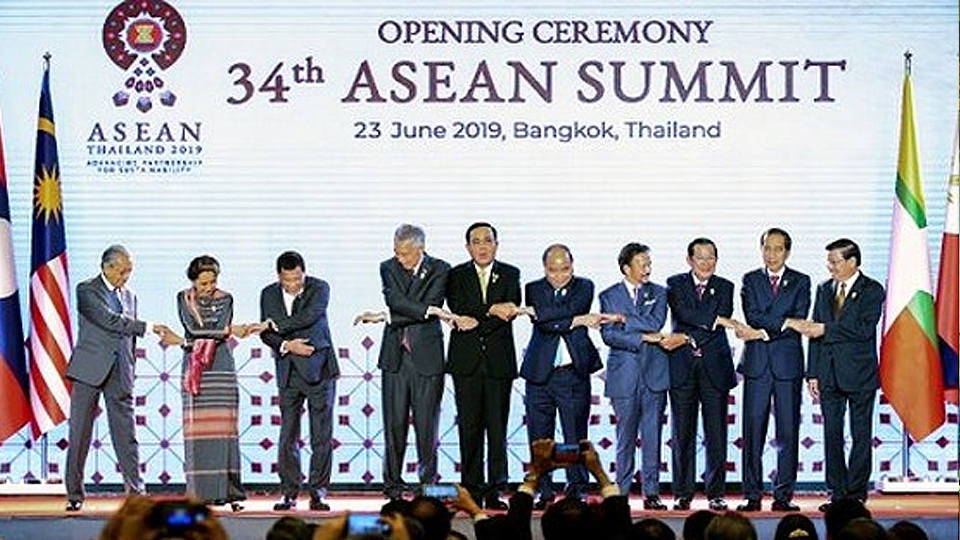 Đi trước một bước