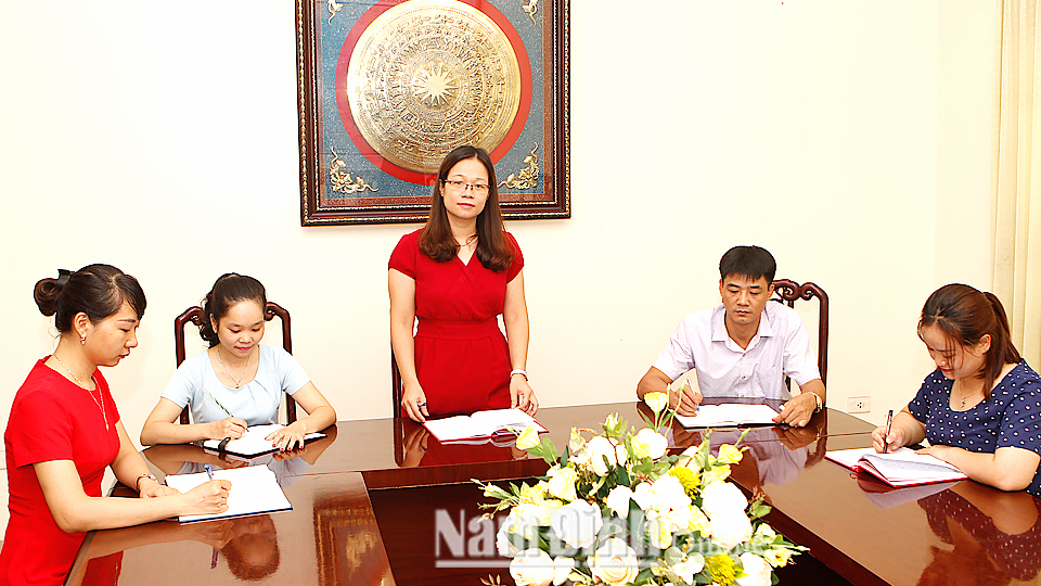 Công tác cán bộ nữ: Ghi nhận từ thực tiễn