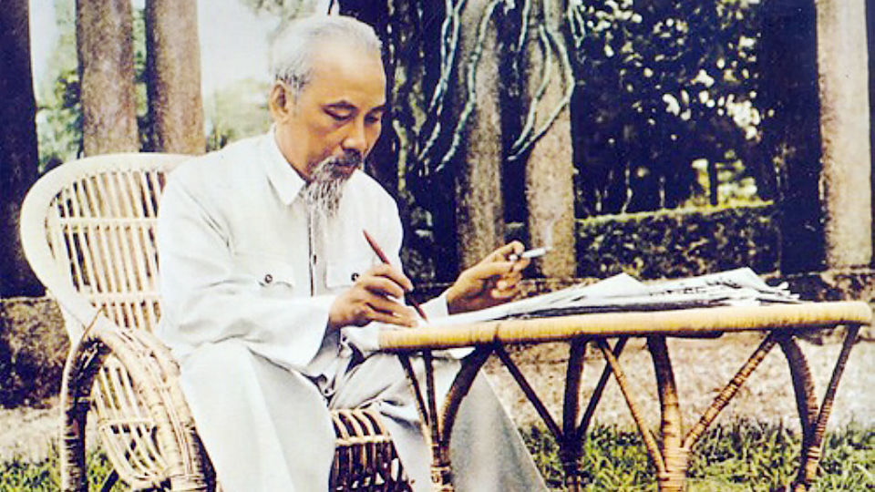 Tác phẩm "Di chúc" của Chủ tịch Hồ Chí Minh thể hiện mẫu mực sự trong sáng tiếng Việt