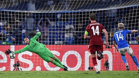 Liverpool trắng tay ngày ra quân