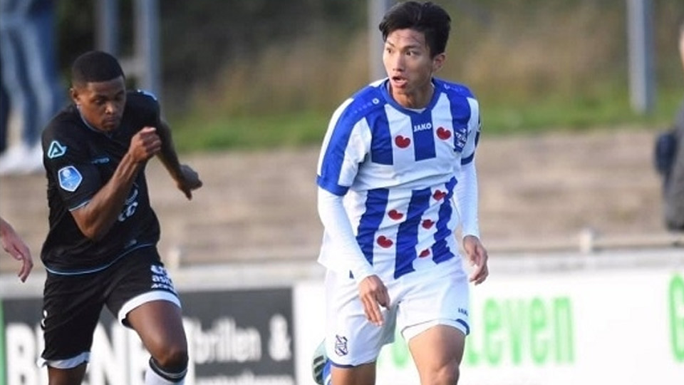 CLB Hà Nội "chi đậm" để Văn Hậu về đá SEA Games 30