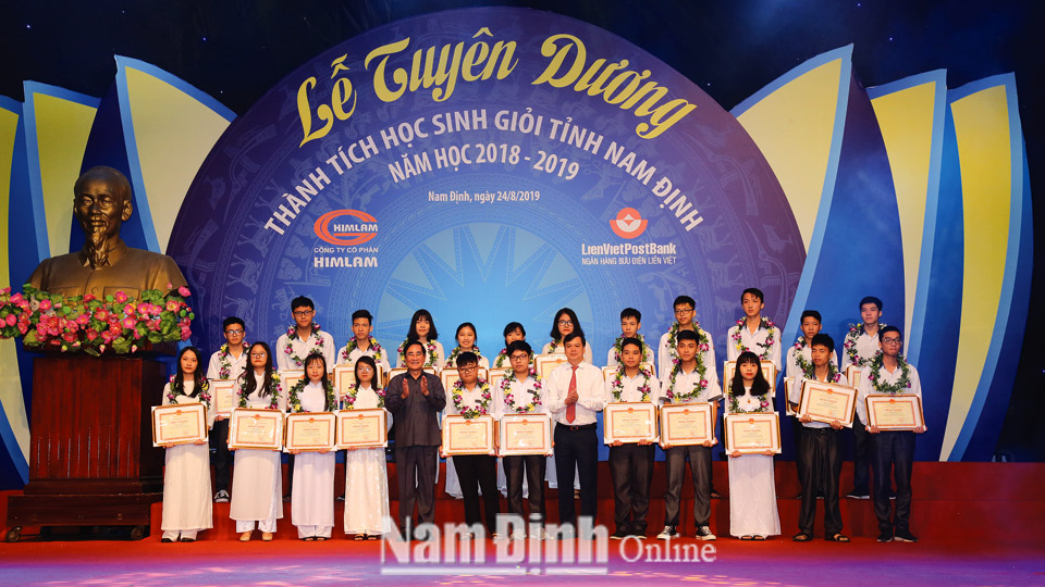 Rạng danh "Đất học"