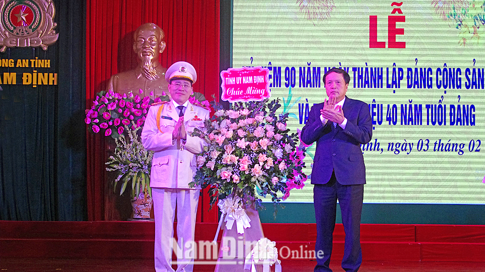 Công an tỉnh kỷ niệm 90 năm Ngày thành lập Đảng