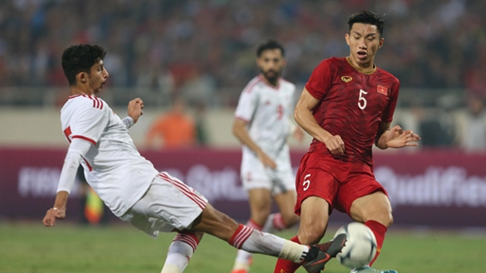 Văn Hậu cân nhắc trở lại V-League