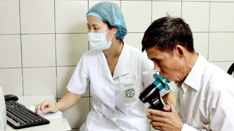Bệnh phổi tắc nghẽn mạn tính: Có thể phòng và điều trị ổn định