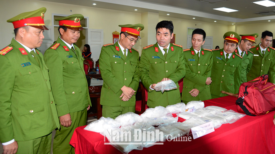 Ngăn chặn, triệt xóa nhiều đường dây ma túy