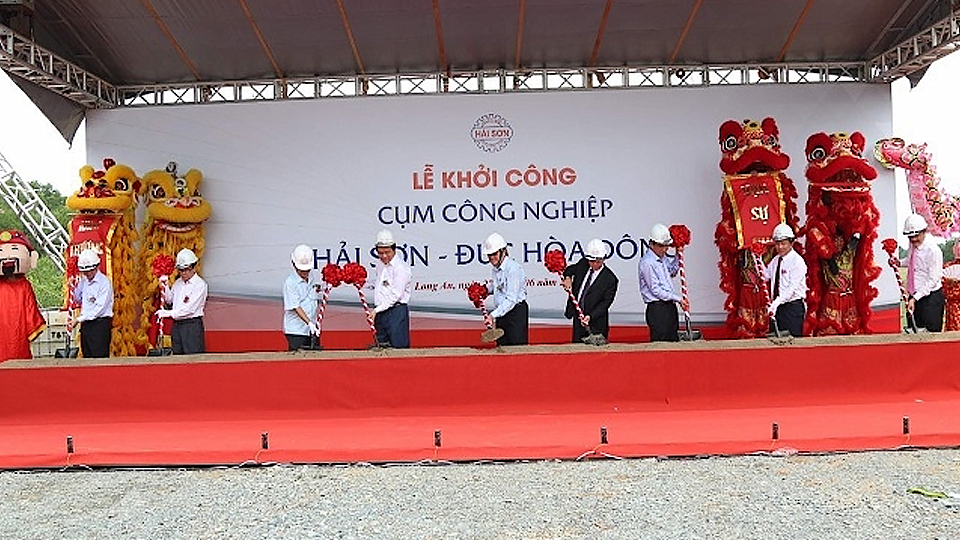 Long An: Liên tiếp khởi công xây dựng 5 khu, cụm công nghiệp