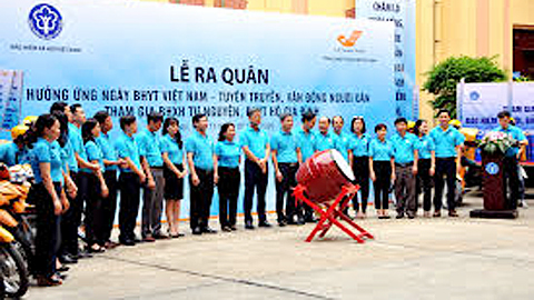 Ra quân hưởng ứng ngày BHYT Việt Nam