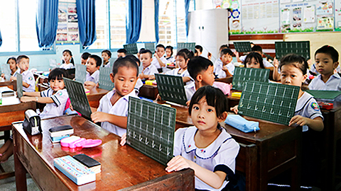 Tổ chức tập huấn giáo viên sử dụng sách giáo khoa lớp 1 mới