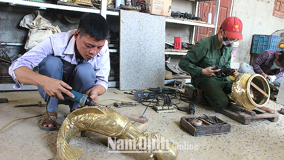 Mặt trận Tổ quốc huyện Ý Yên tham gia xây dựng Đảng, chính quyền vững mạnh