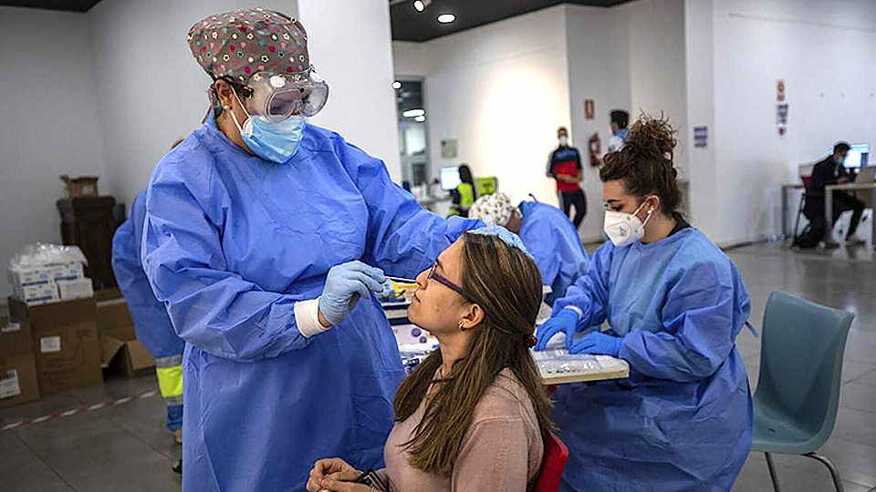 Nhiều nước áp đặt tình trạng khẩn cấp do dịch Covid-19