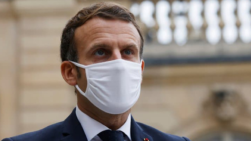 Tổng thống Pháp hiểu sự tức giận của người Hồi giáo nhưng lên án bạo lực