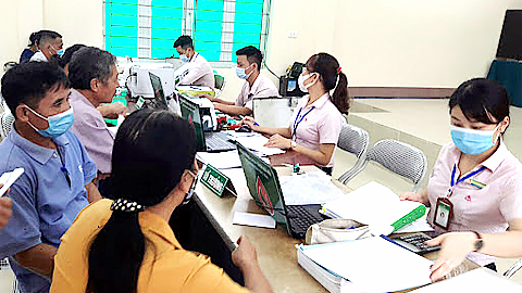 Chi nhánh Ngân hàng Chính sách xã hội tỉnh giải ngân gói cho vay trả lương ngừng việc do dịch COVID-19