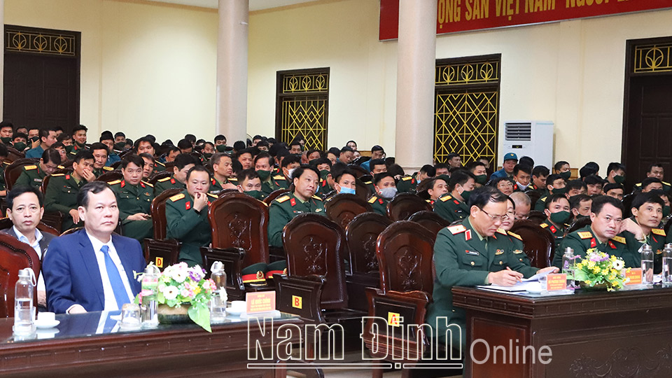 Tiếp tục thực hiện hiệu quả công tác quốc phòng, quân sự địa phương