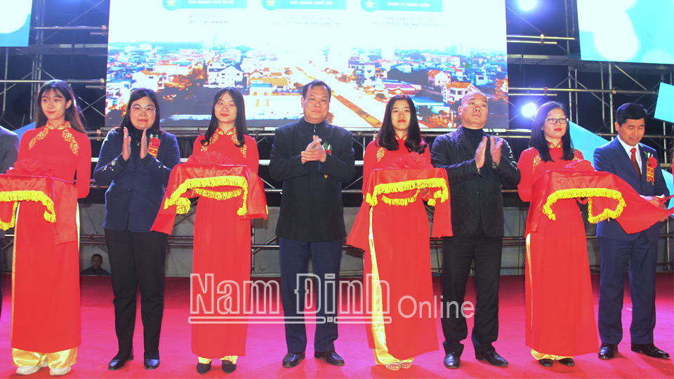 Khai mạc Hội chợ Công Thương Khu vực phía Bắc - Nam Định năm 2020