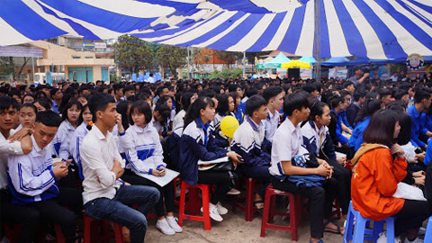 Tư vấn tuyển sinh - hướng nghiệp cho học sinh trung học phổ thông