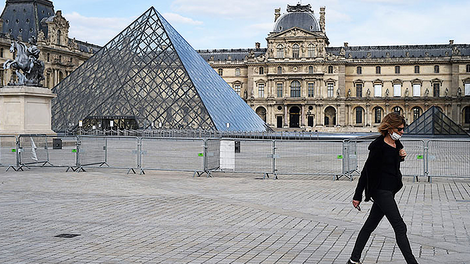 Châu Âu đối phó làn sóng dịch thứ ba