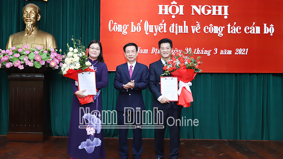 Công bố Quyết định của Thủ tướng Chính phủ về công tác cán bộ